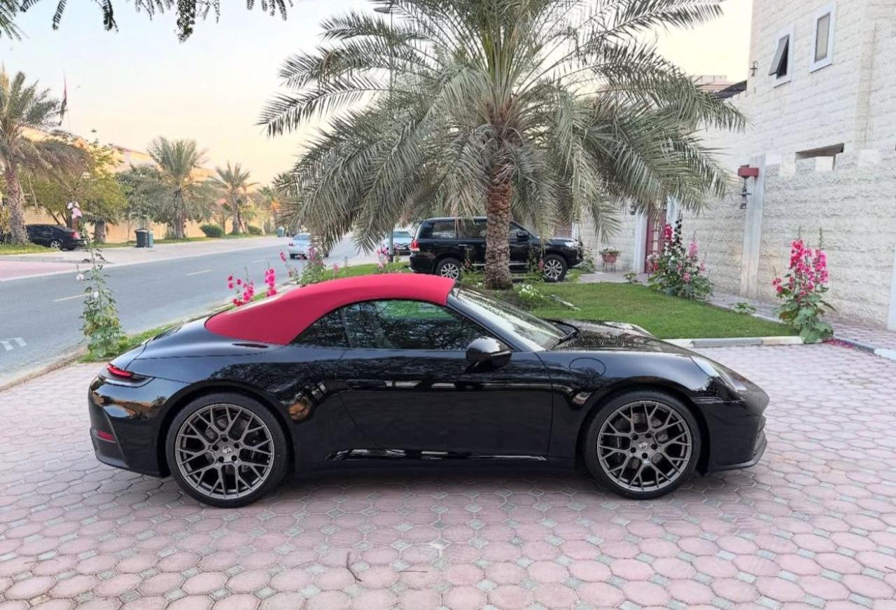 Porsche		  911 S - Image 2