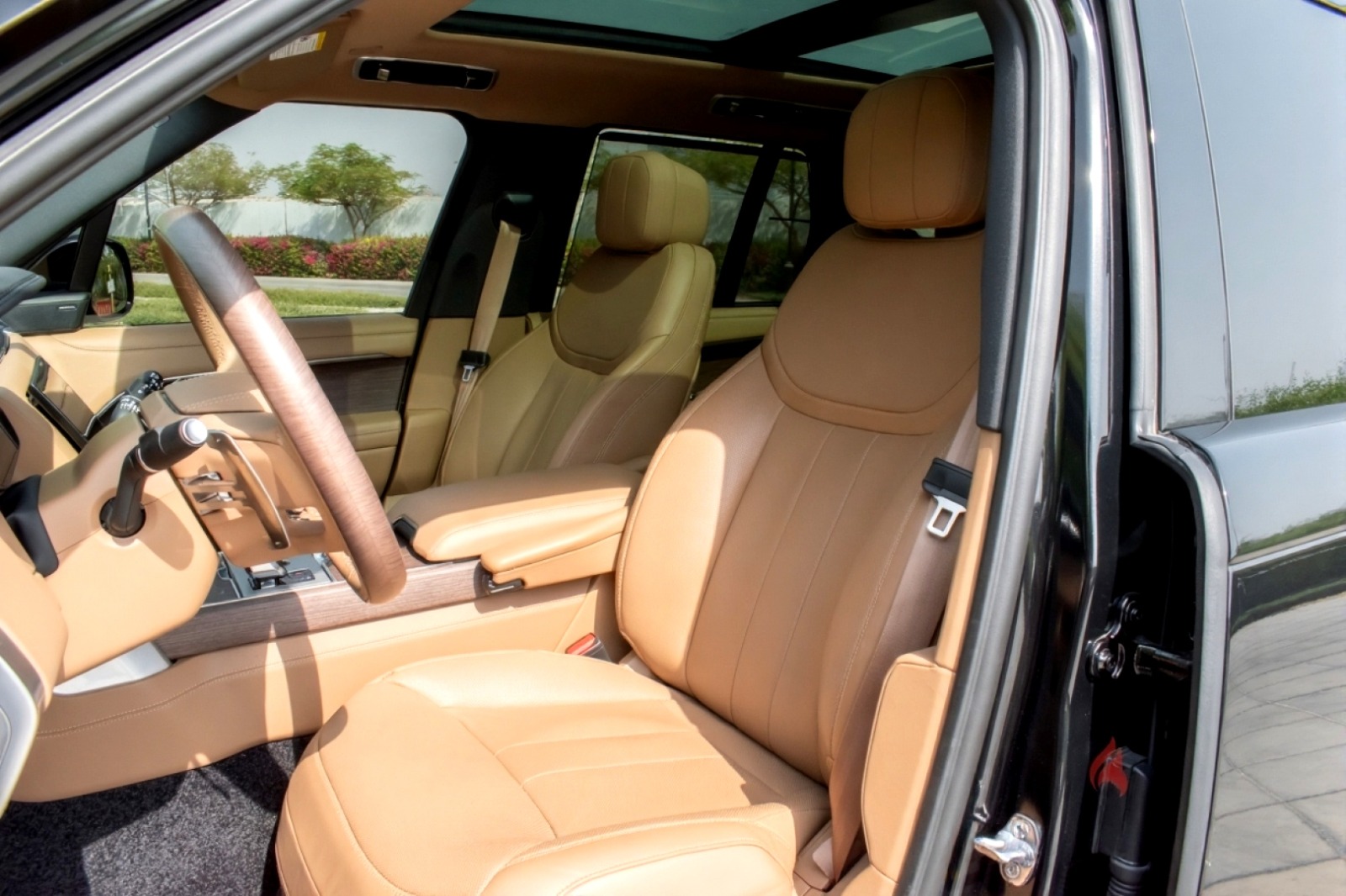 Range Rover		 Autobiography - Image 6
