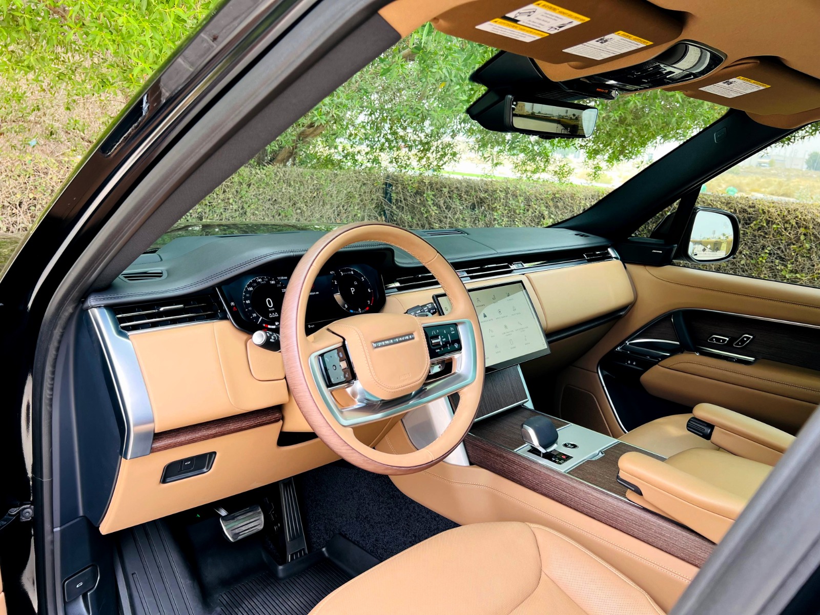 Range Rover		 Autobiography - Image 12