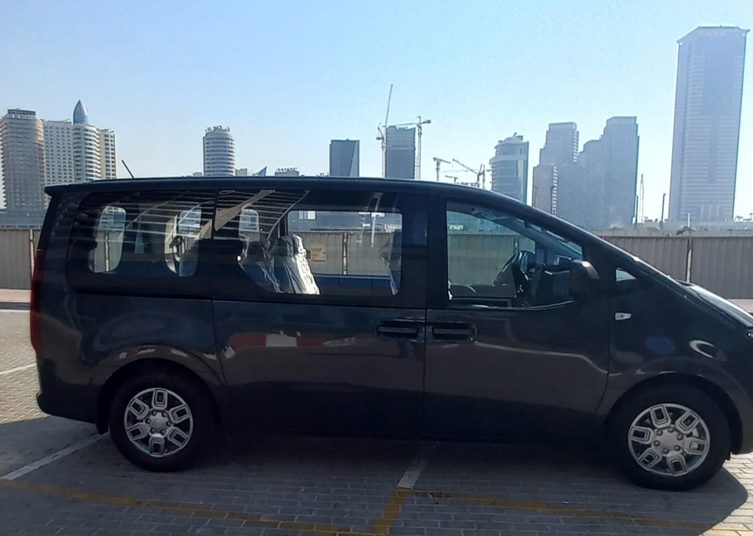 Hyundai		 Staria 11S - Image 6