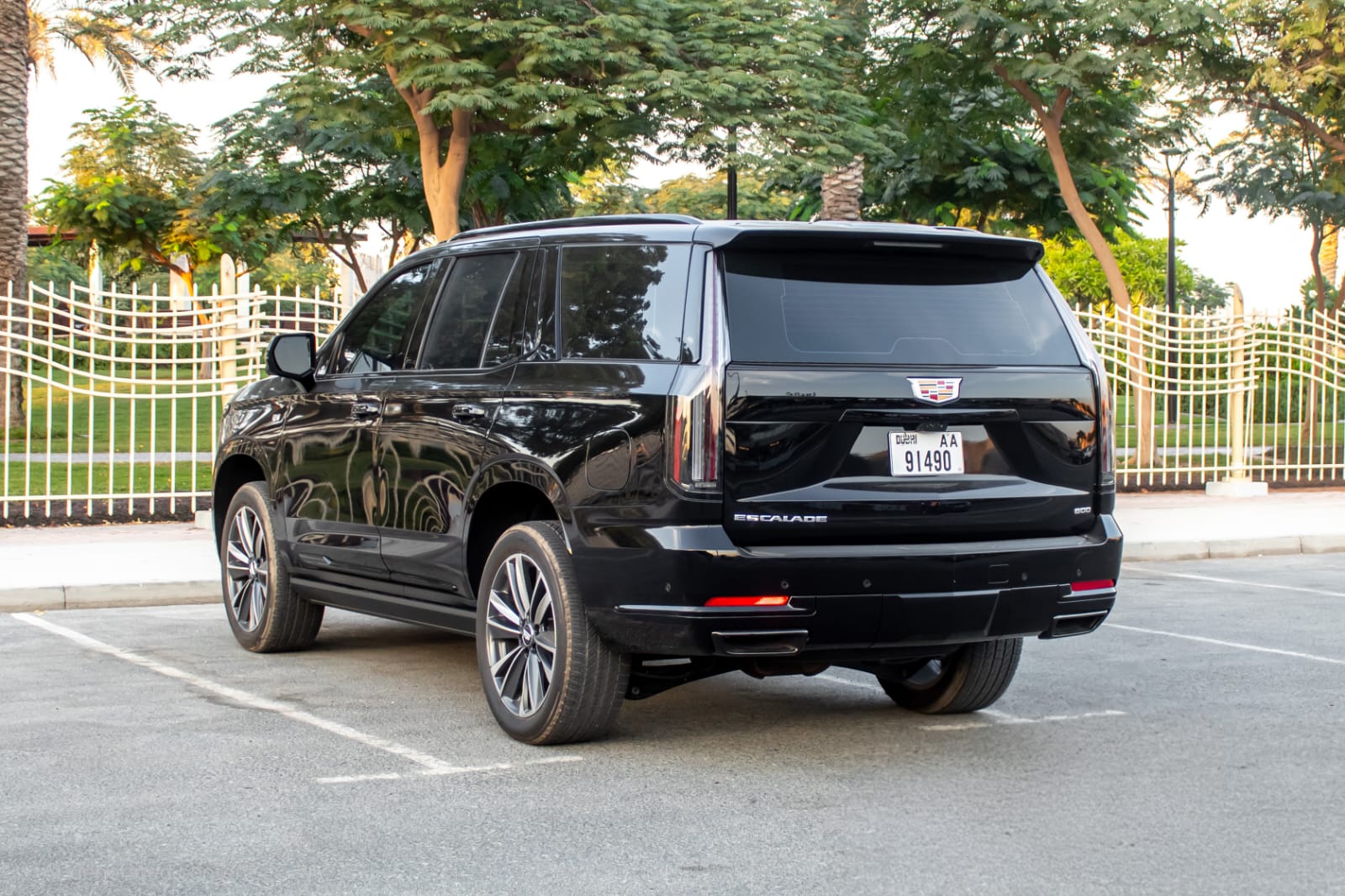 Cadillac Escalade - Image 14