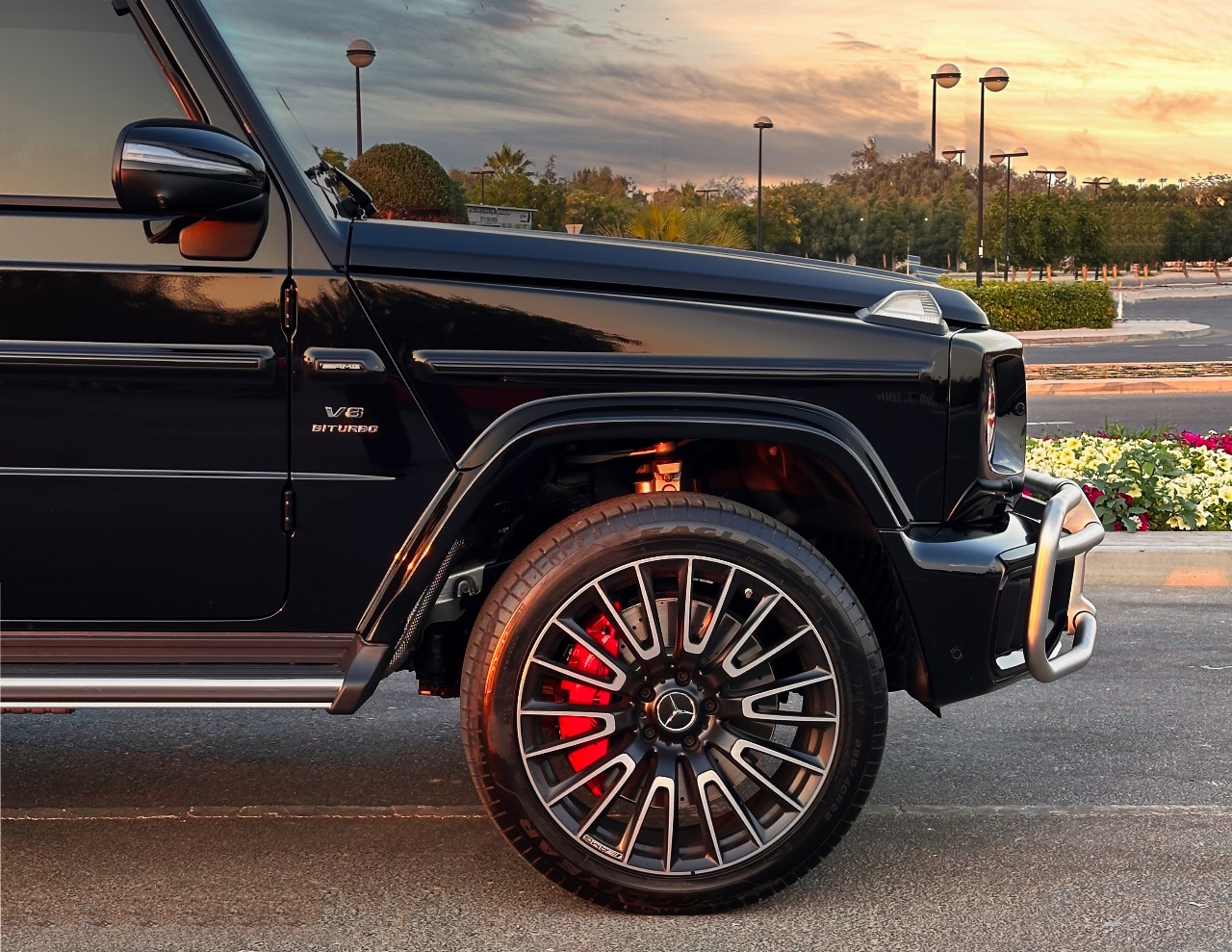 Mercedes Benz  G63 - Image 5