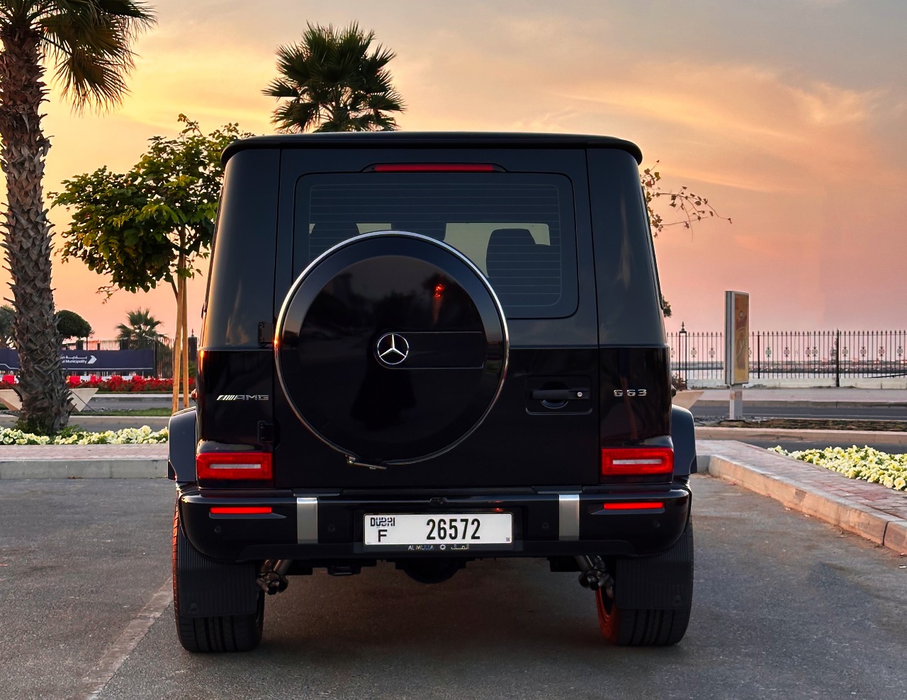 Mercedes Benz  G63 - Image 7