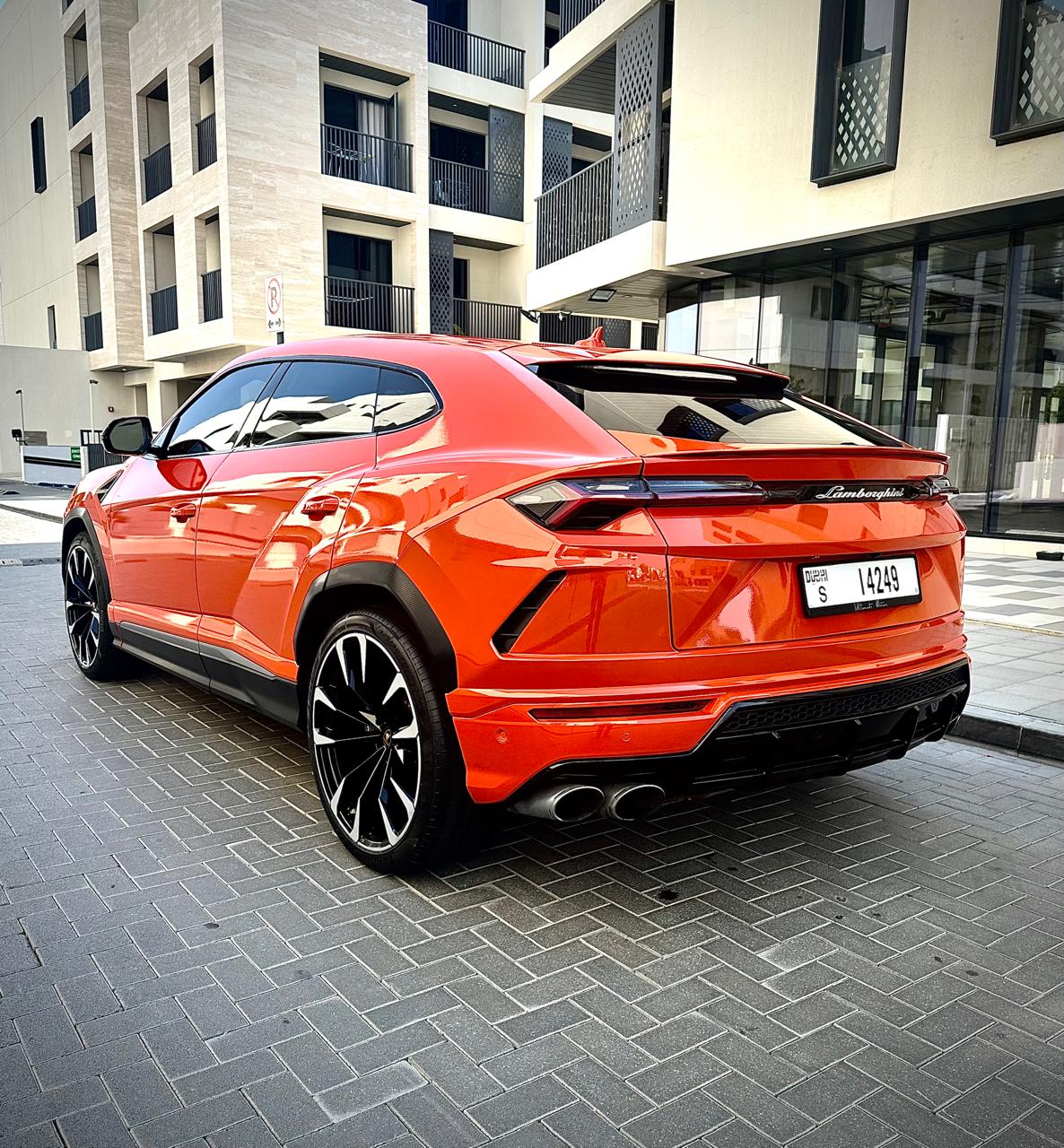 Lamborghini Urus - Image 6