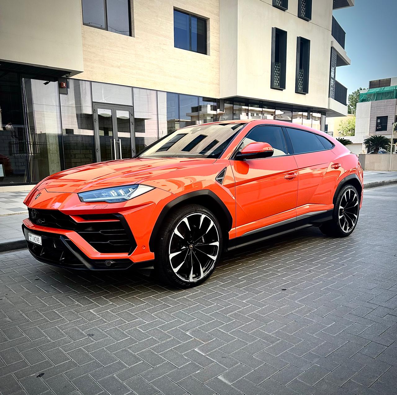 Lamborghini Urus - Image 8
