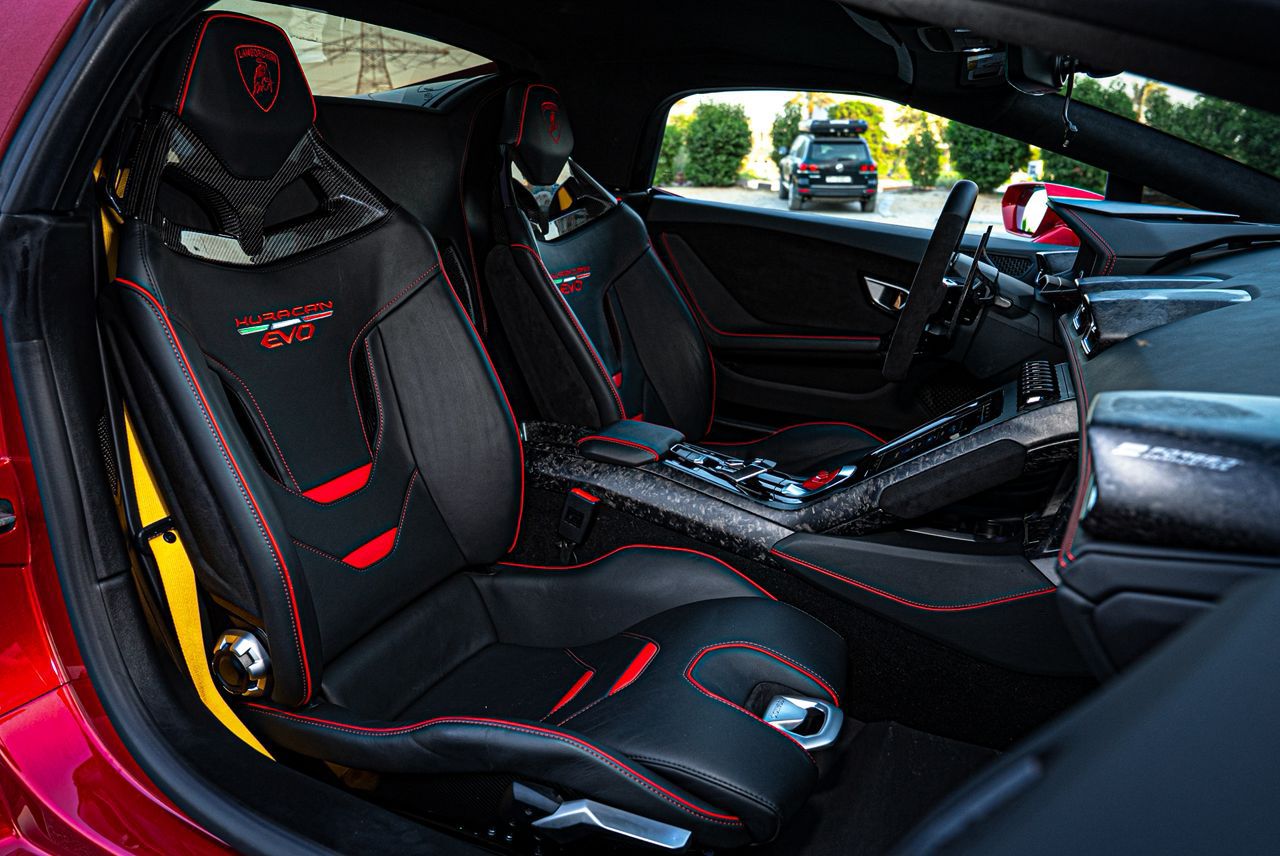 Lamborghini  Evo Spyder - Image 2
