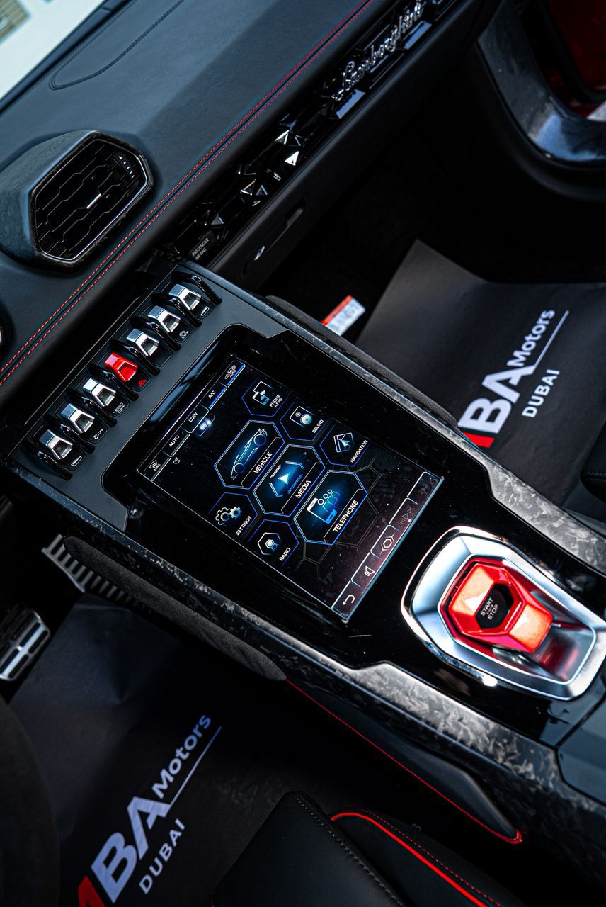 Lamborghini  Evo Spyder - Image 6