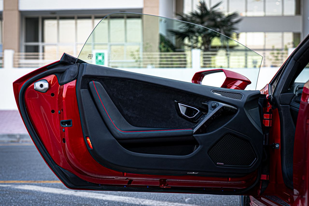 Lamborghini  Evo Spyder - Image 7