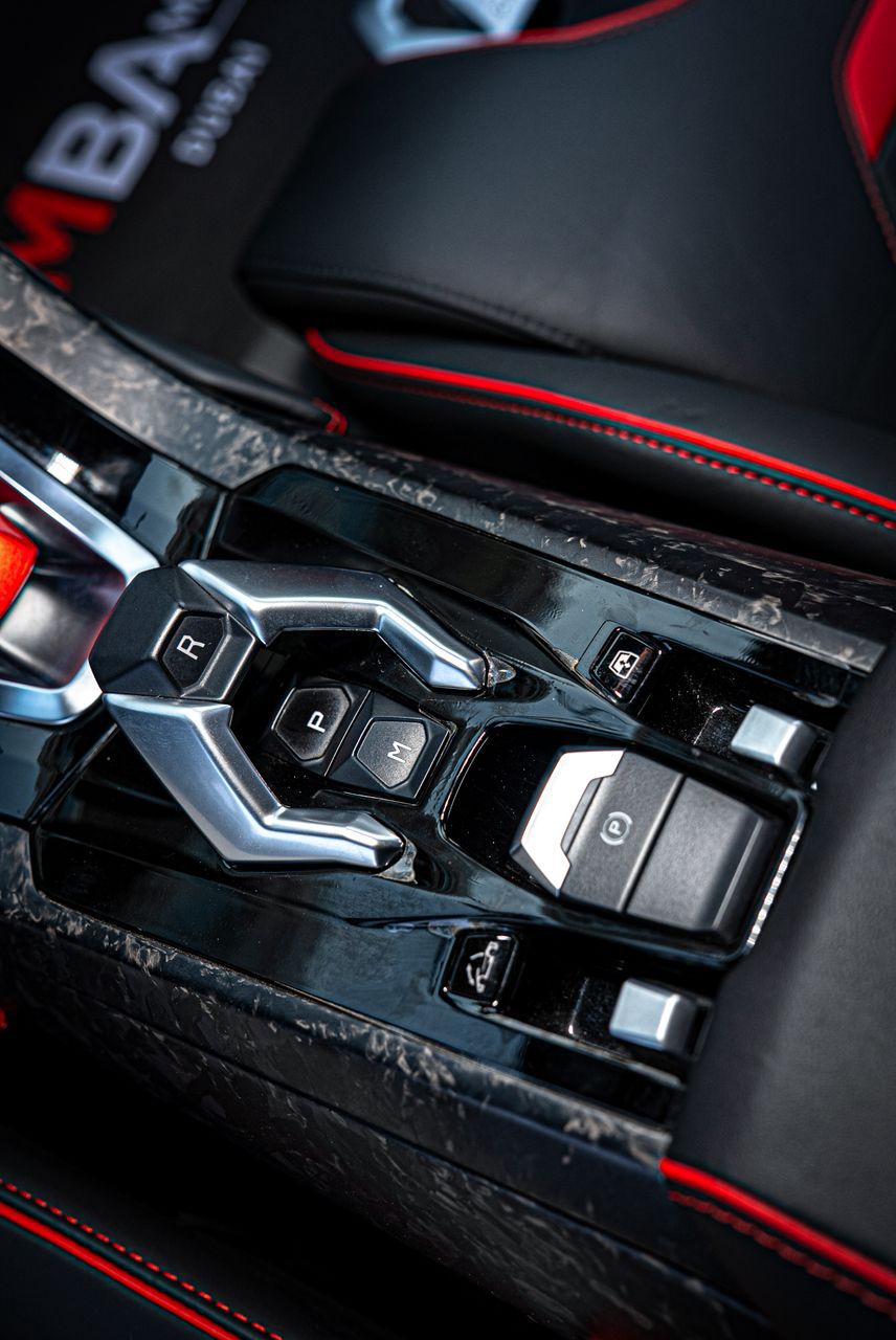 Lamborghini  Evo Spyder - Image 17