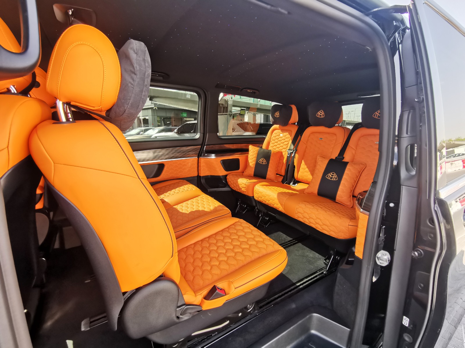 Mercedes Benz  V300 - Image 5