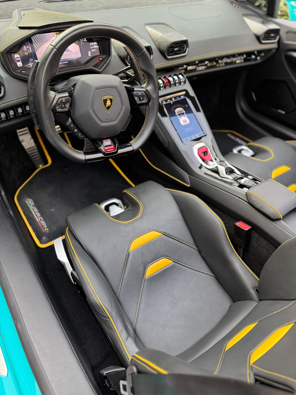 Lamborghini huracan evo - Image 6