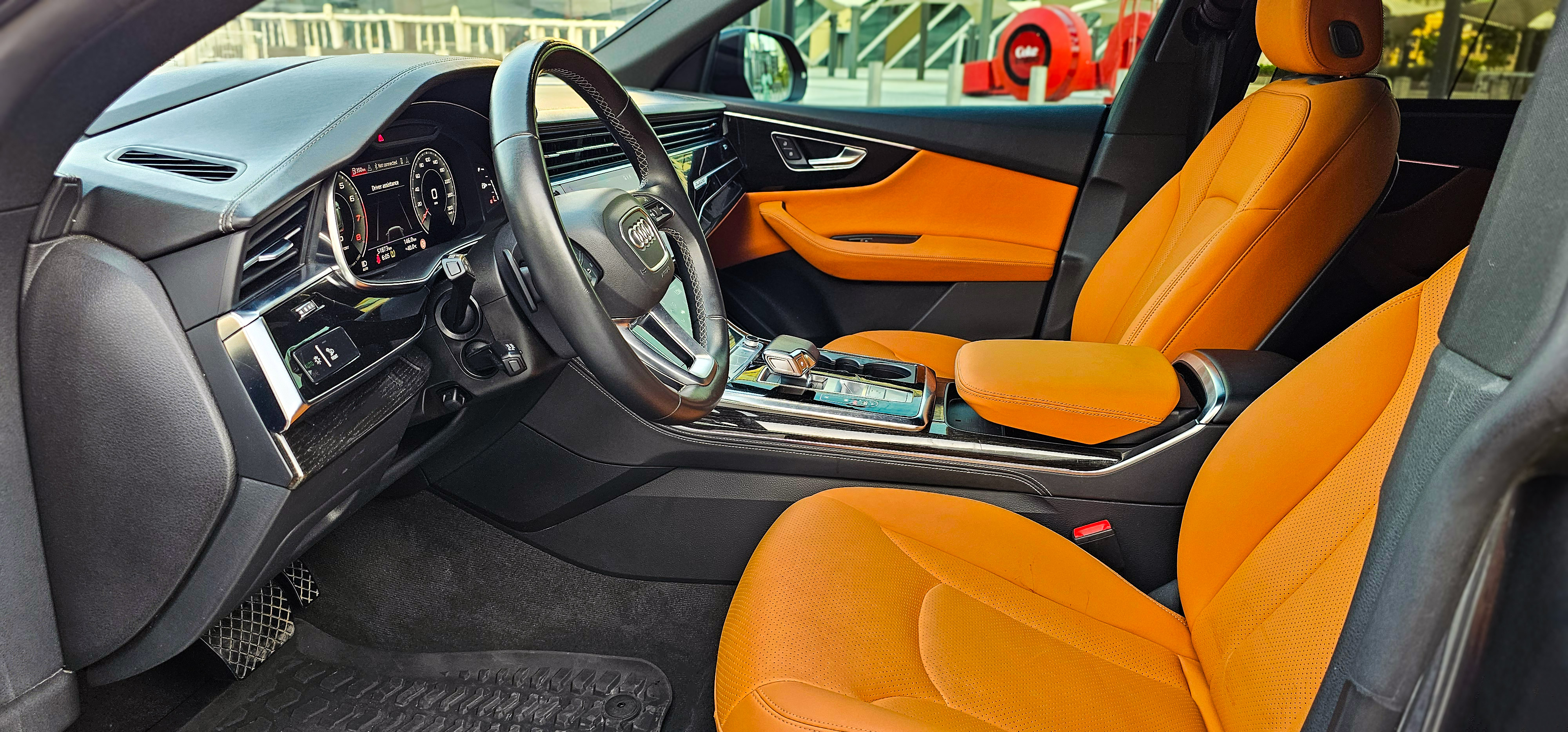 Audi		 Q8 - Image 21