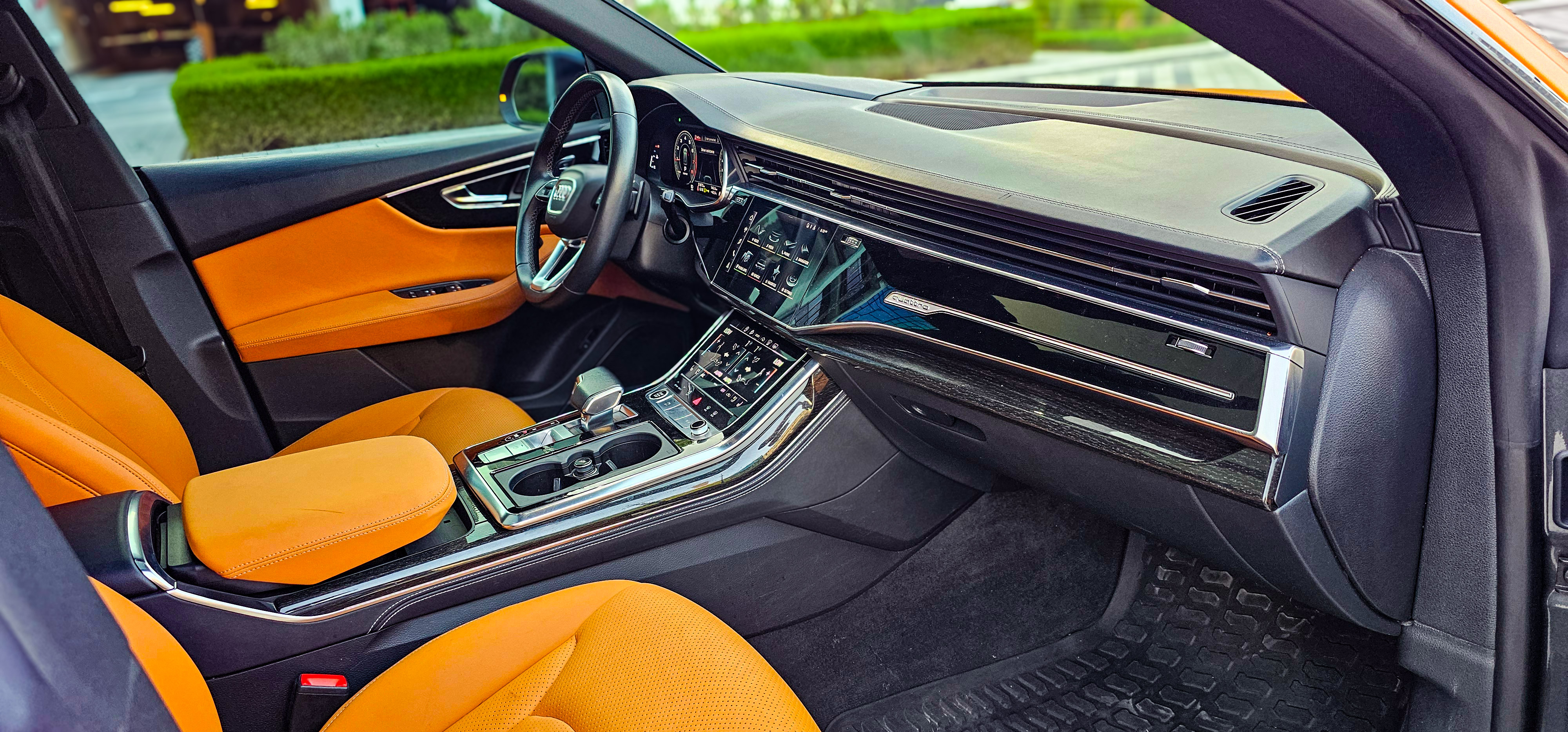 Audi		 Q8 - Image 23