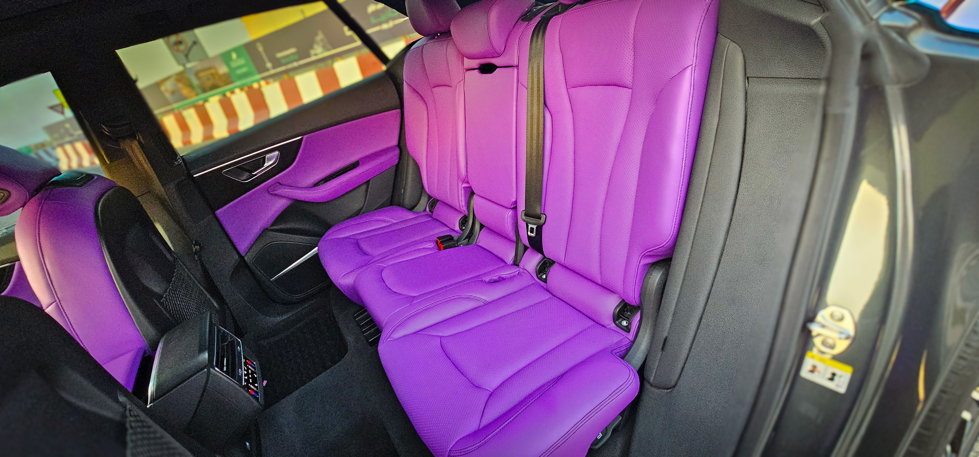 Audi		 Q8 Purple - Image 6
