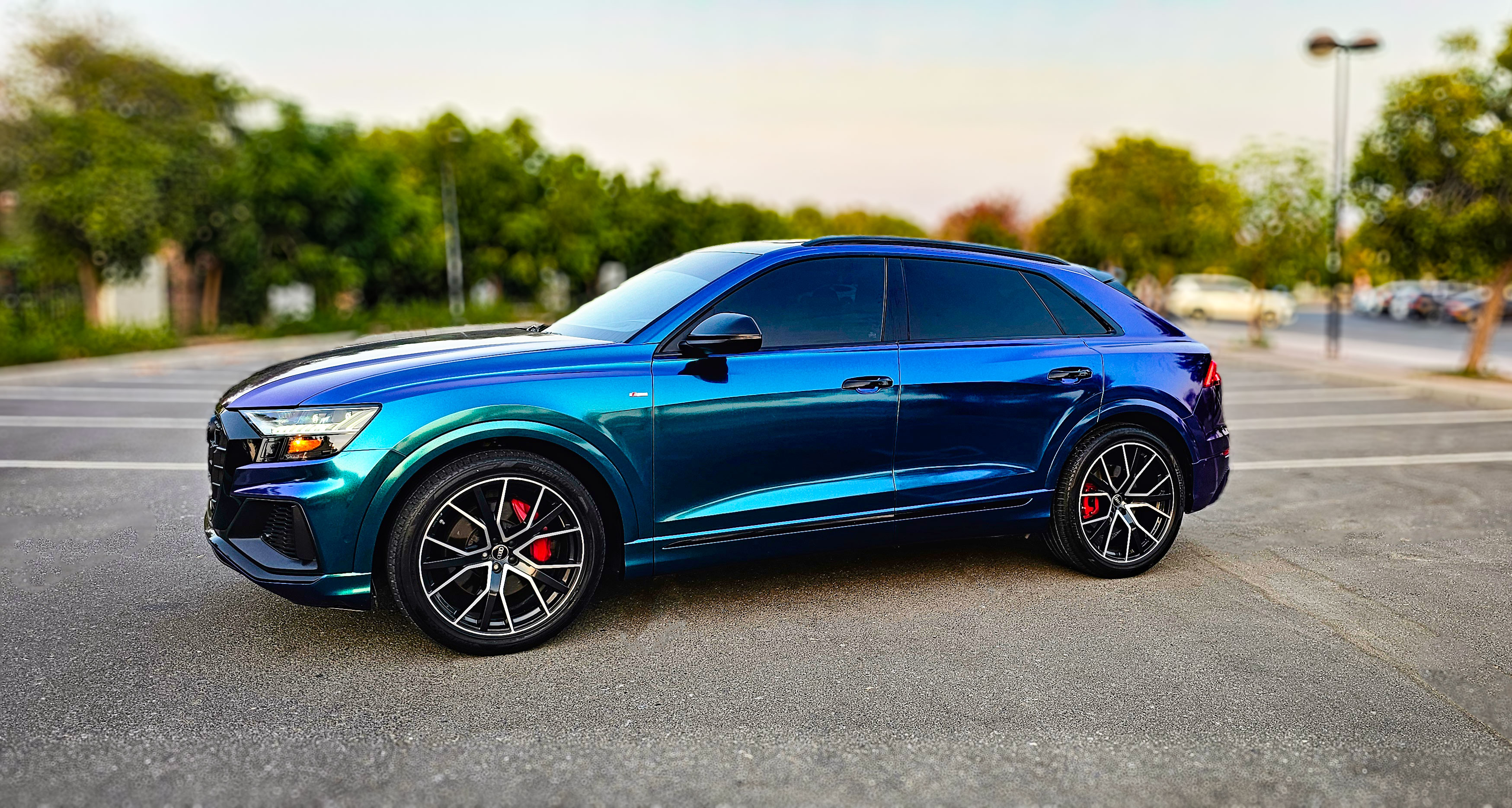 Audi		 Q8 Purple - Image 7