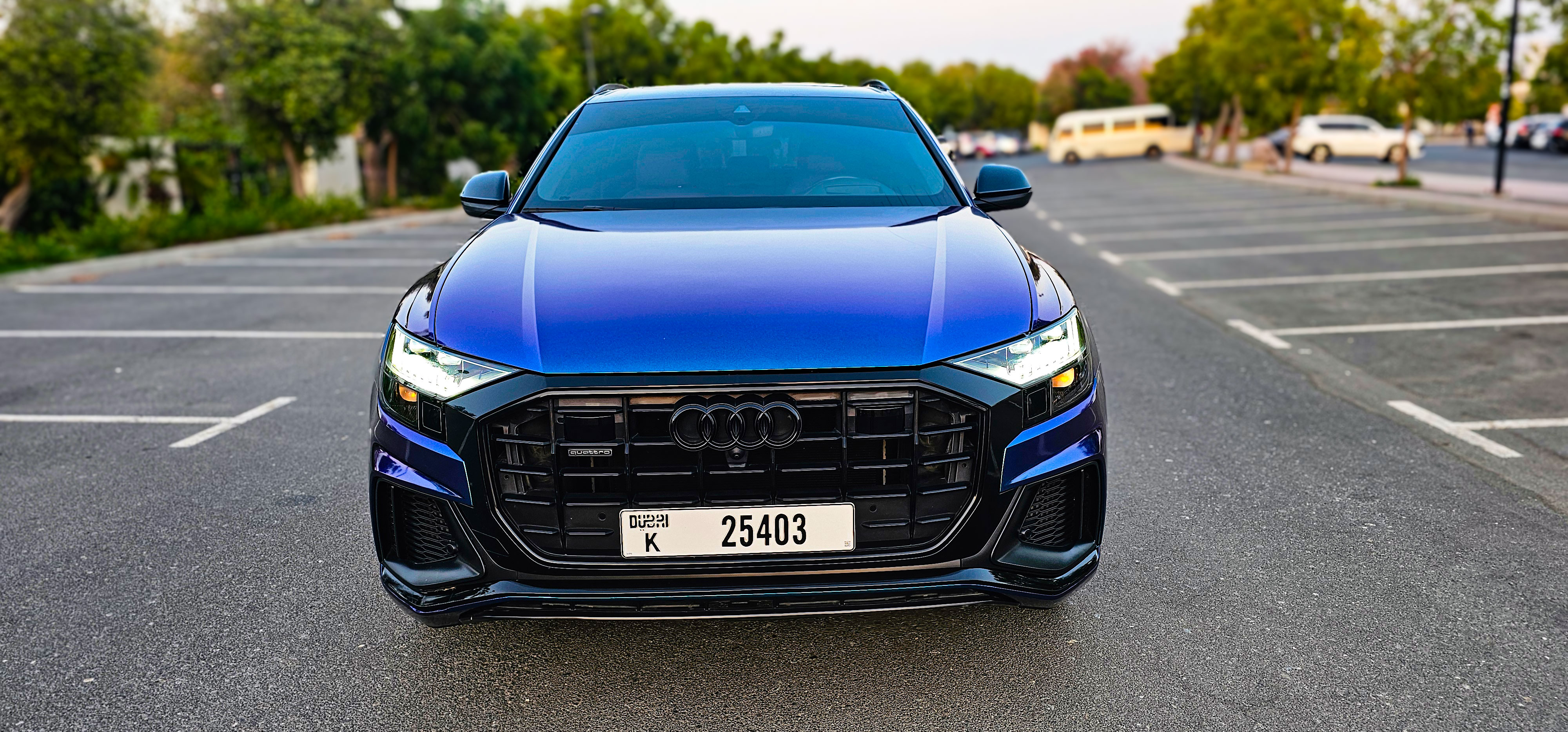 Audi		 Q8 Purple - Image 10