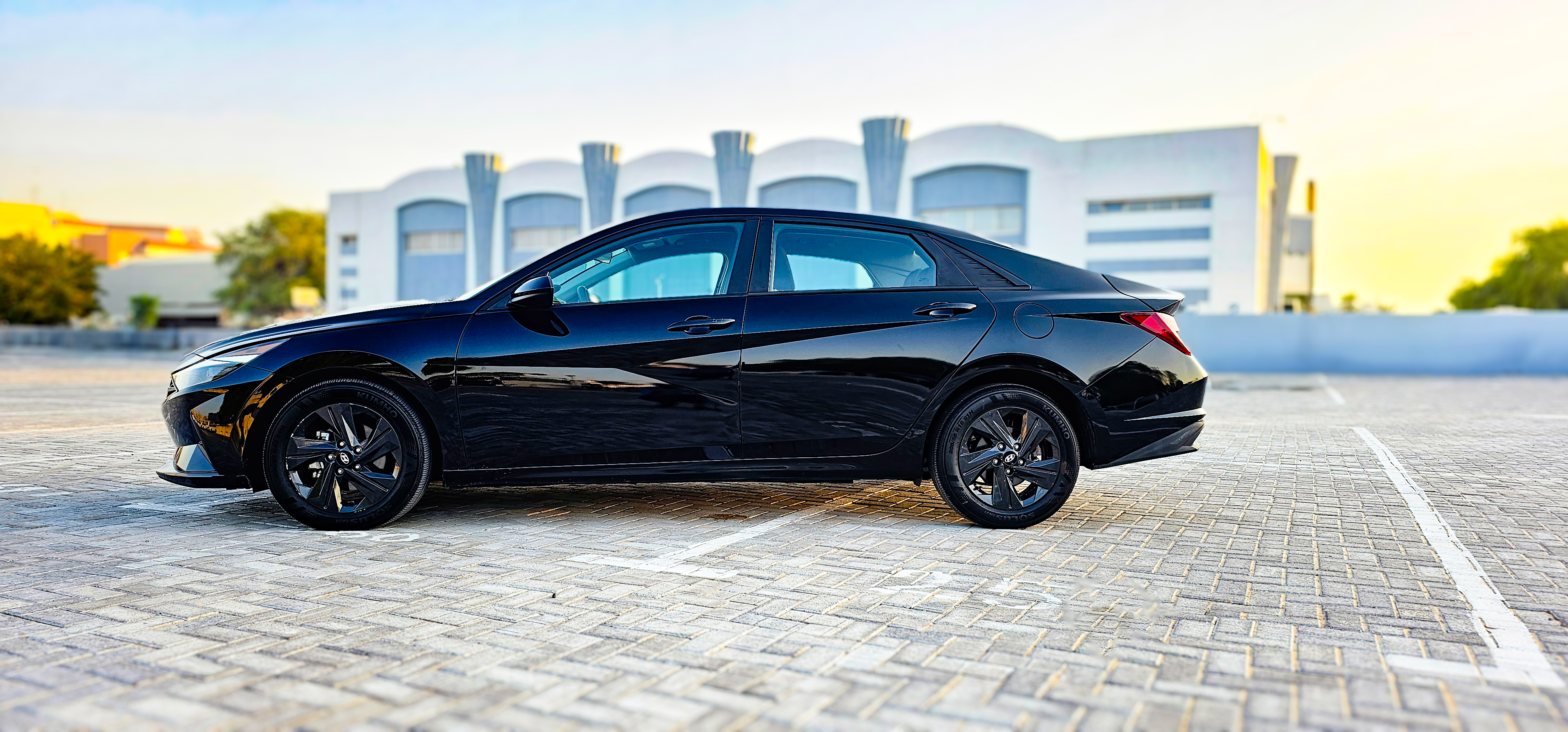 Hyundai		 Elantra - Image 16