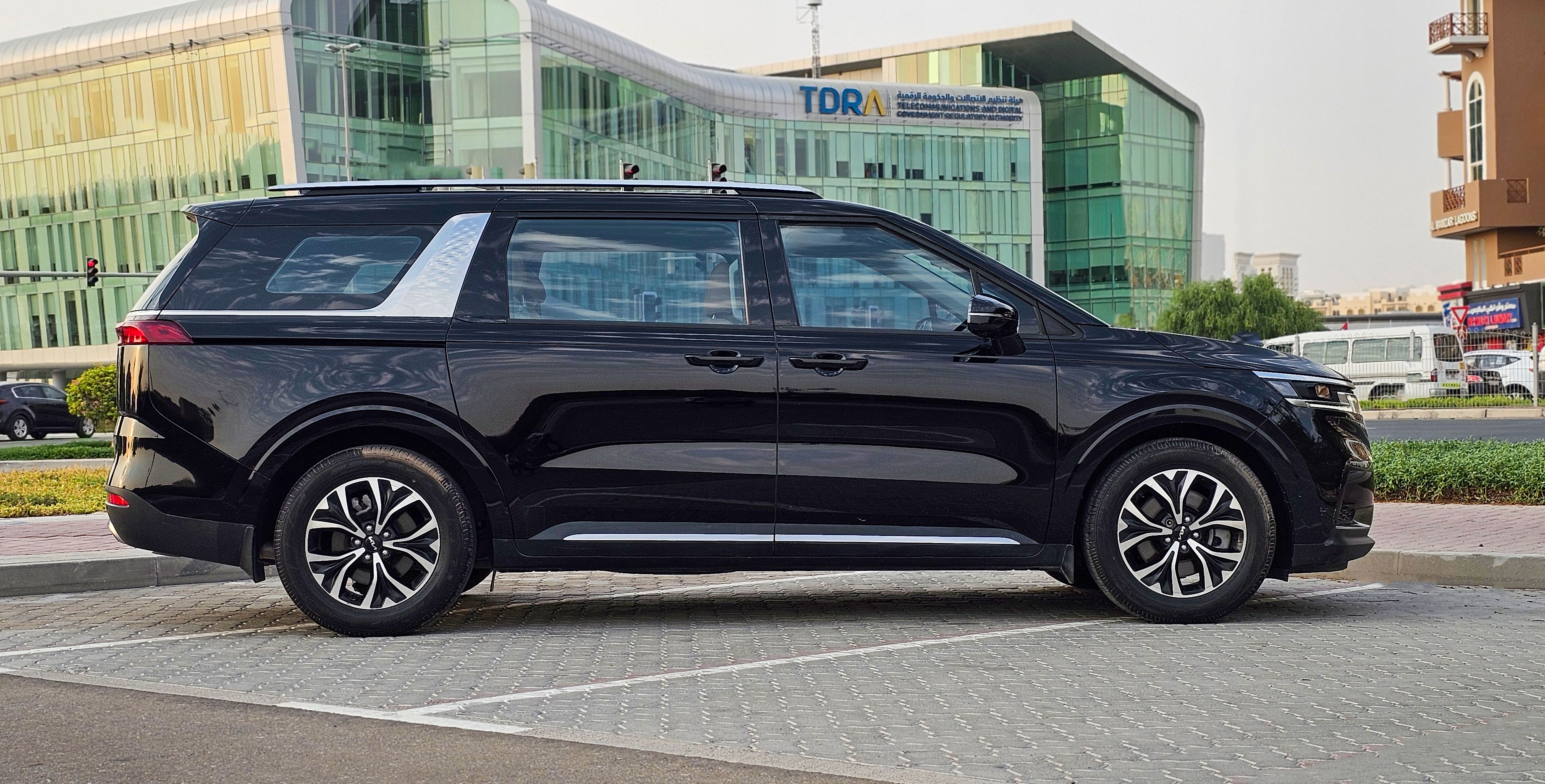 KIA		 Carnival - Image 6