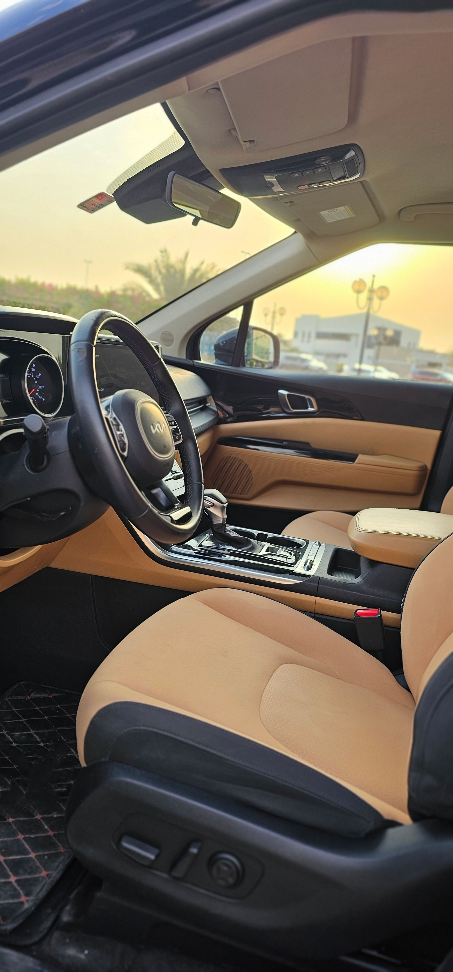 KIA		 Carnival - Image 7