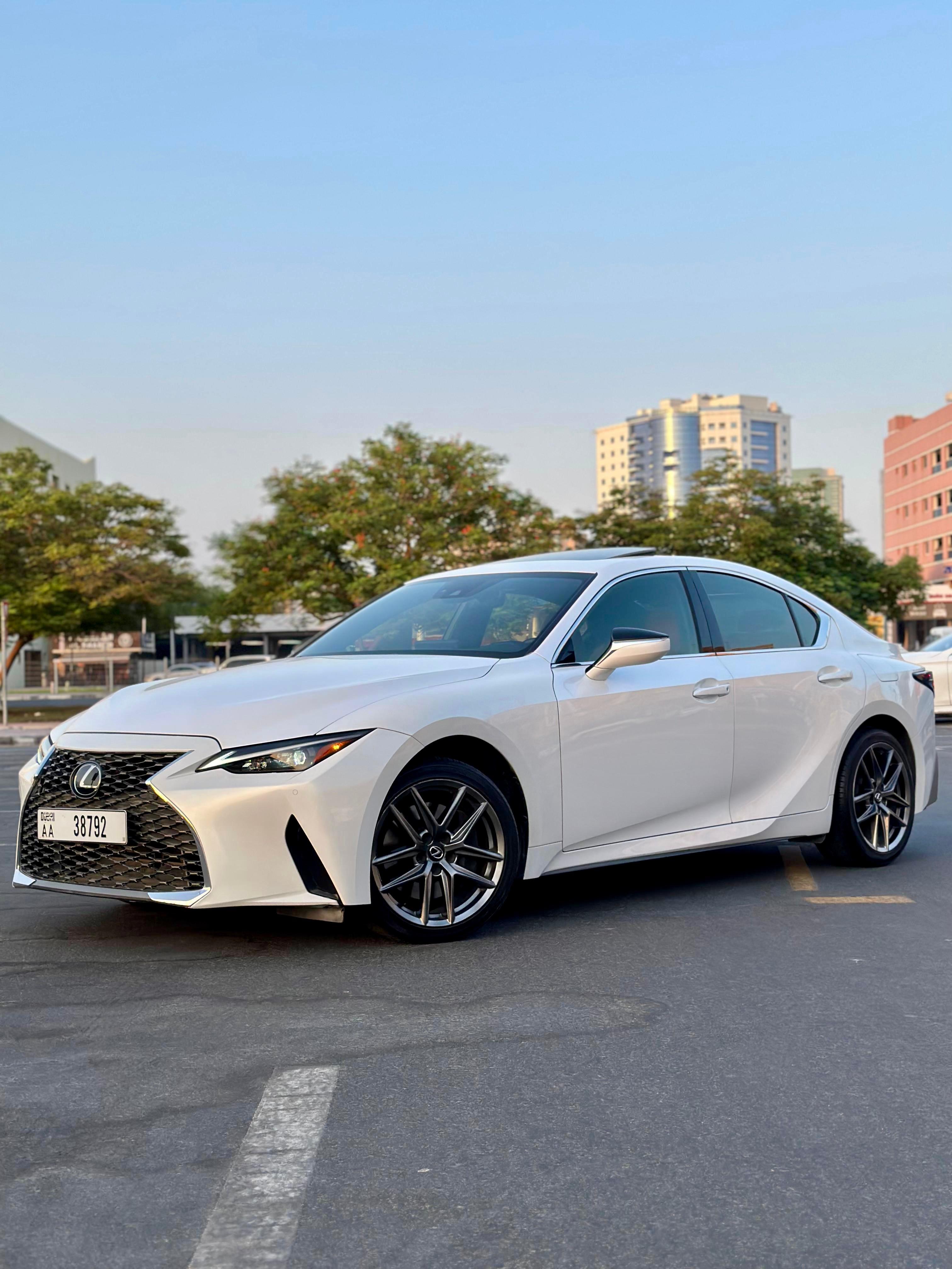 Lexus IS300 - Image 5