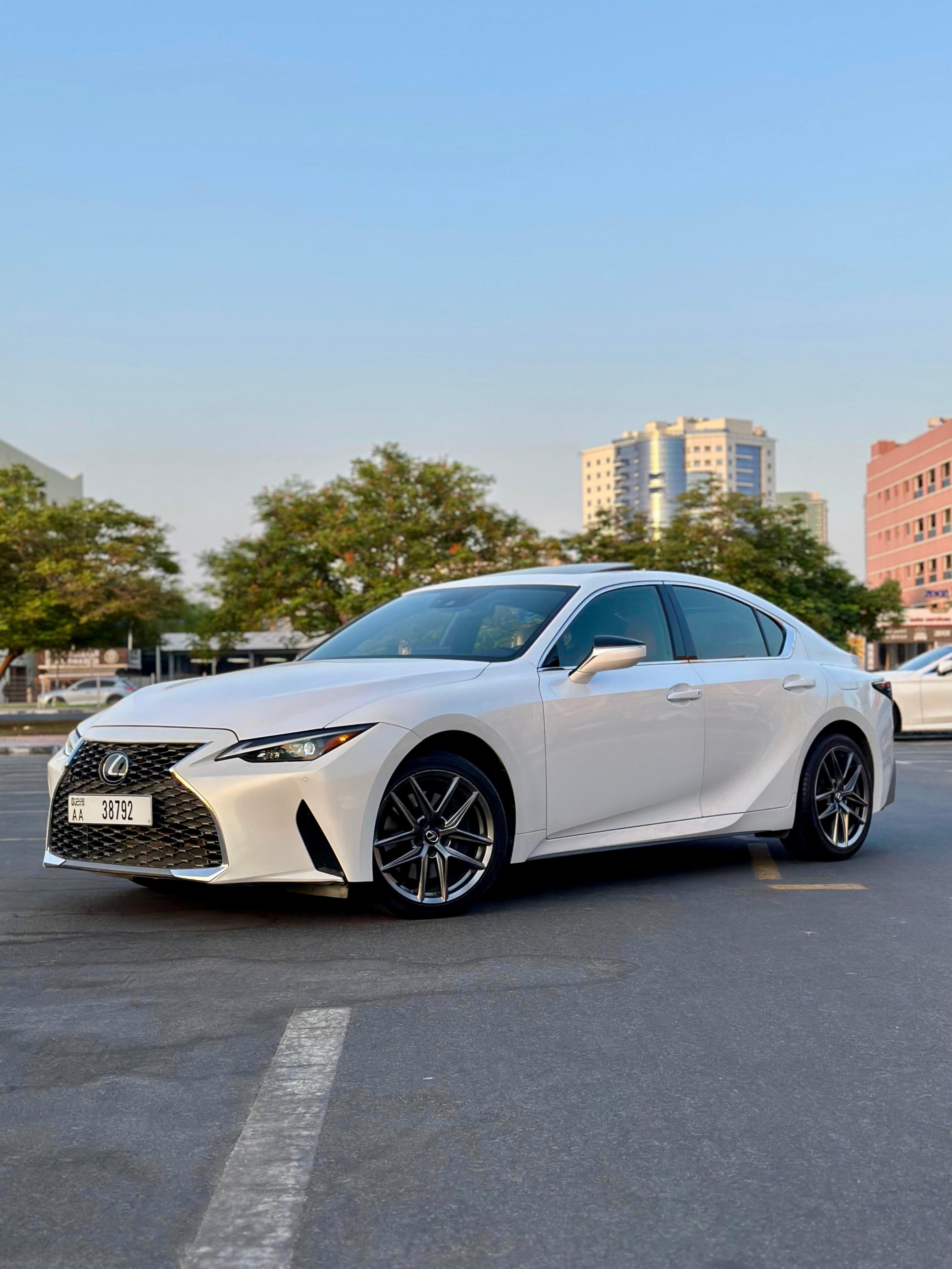 Lexus IS300 - Image 7