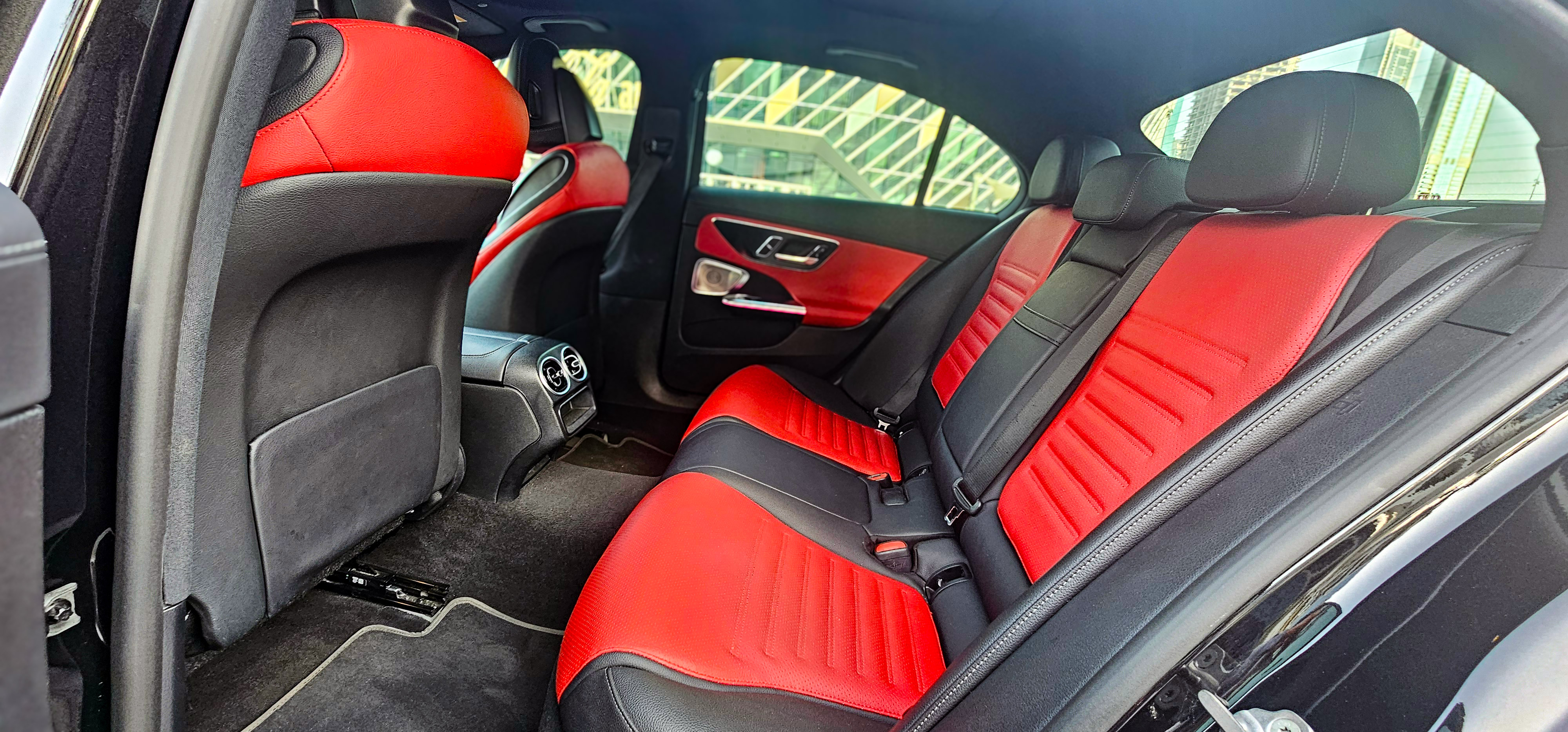 Mercedes Benz  C300 AMG - Image 8