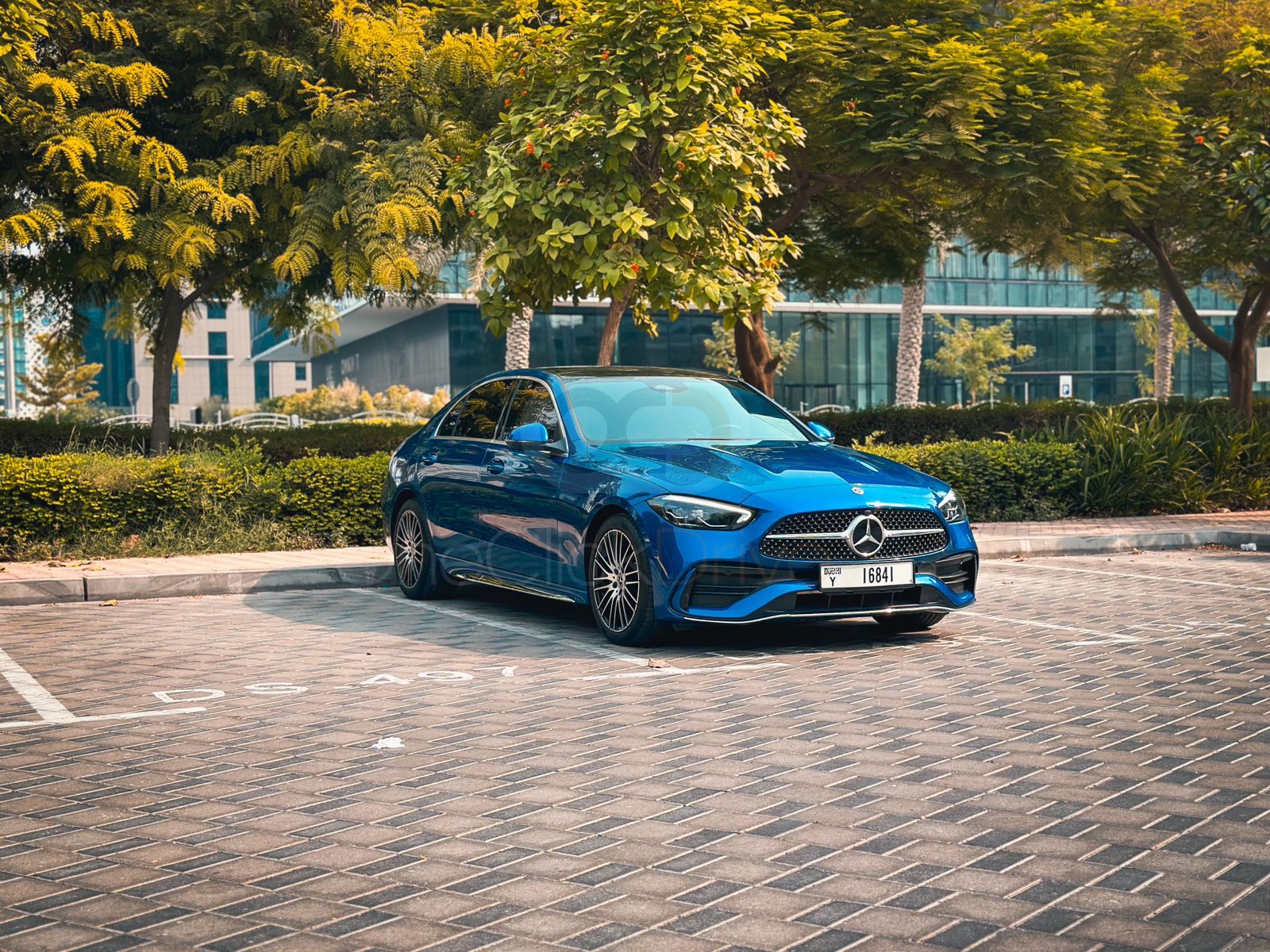 Mercedes Benz   C200 - Image 4