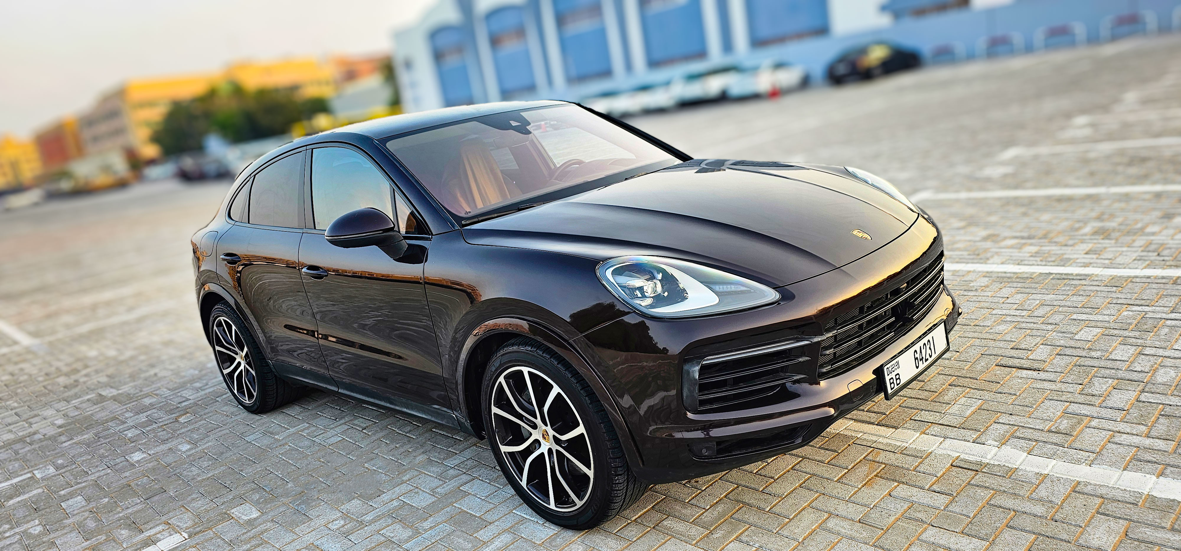 Porsche		 Cayenne - Image 6