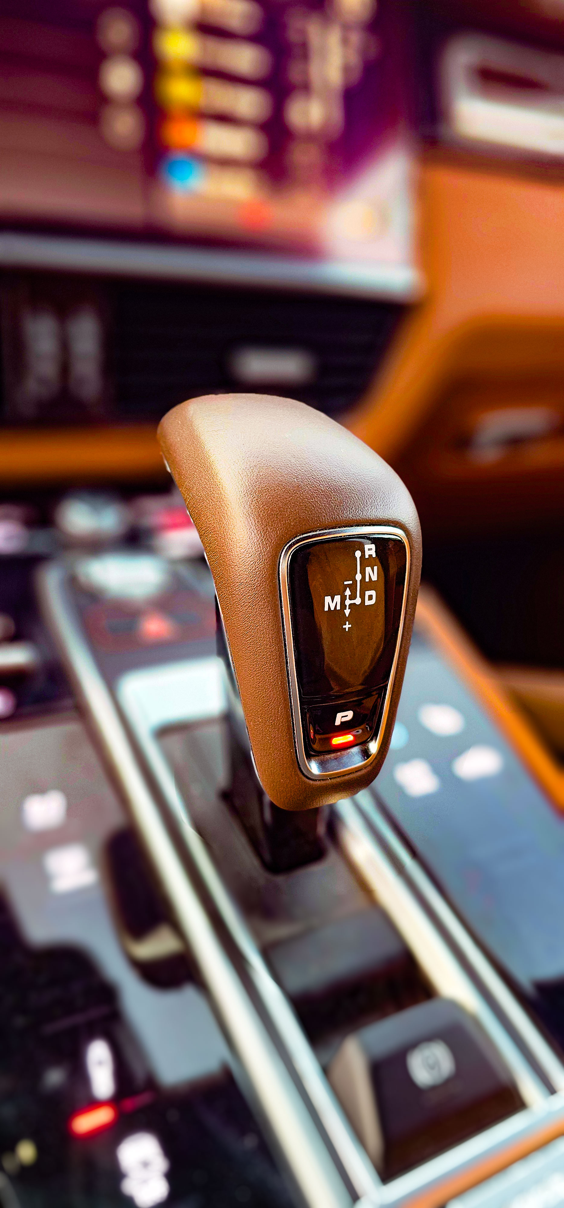 Porsche		 Cayenne - Image 57