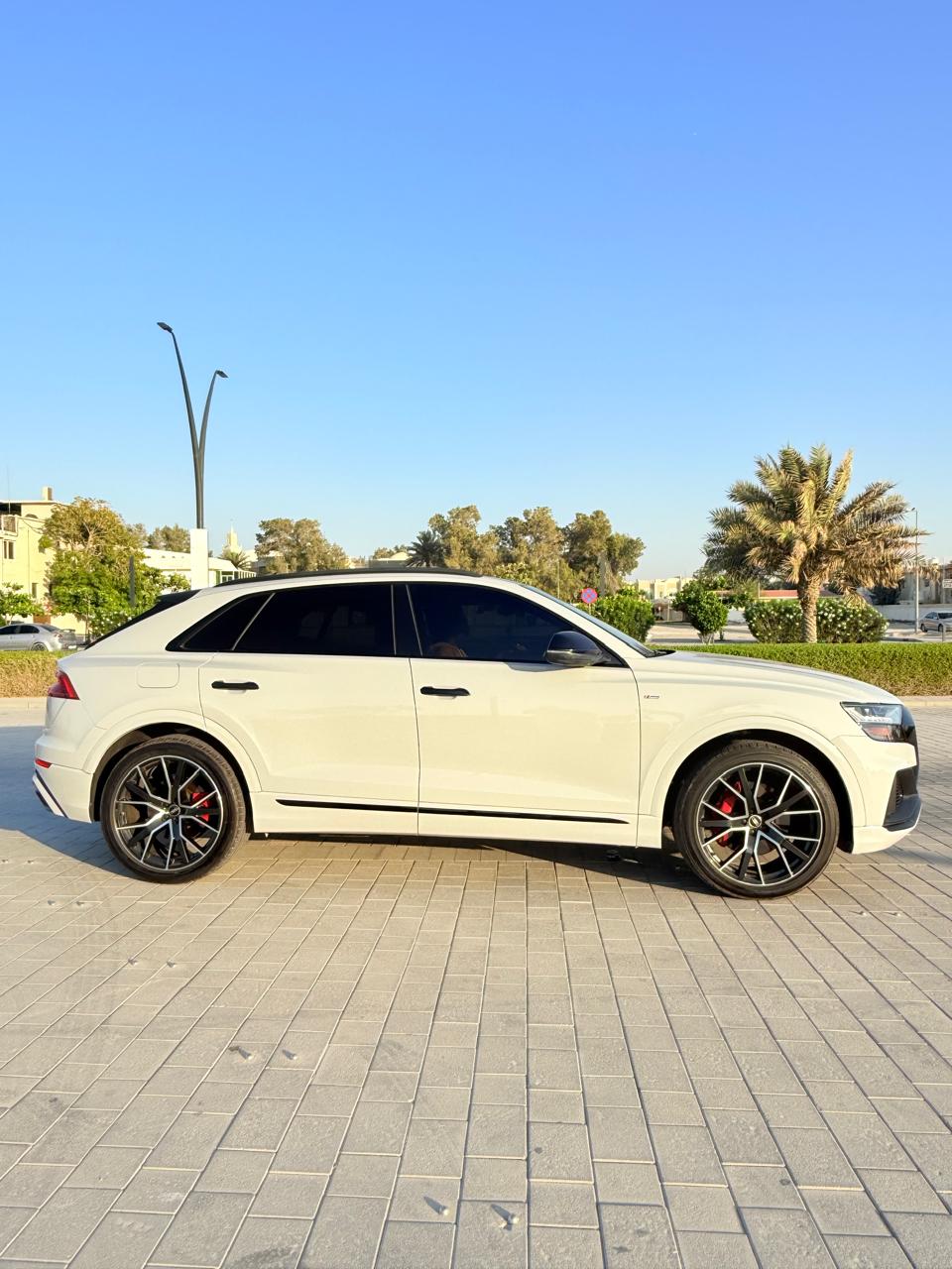 Audi		 Q8 - Image 4